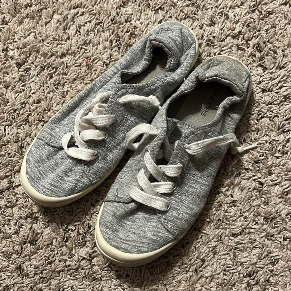 Maurice’s Mariah Tweed Sneaker